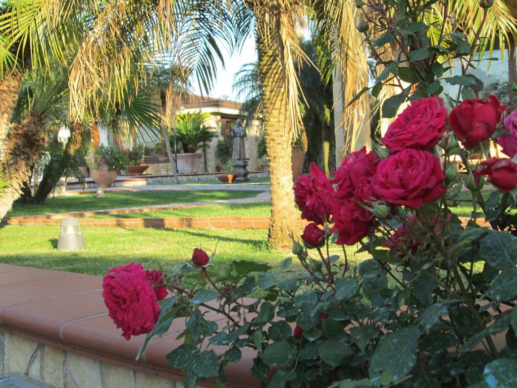 Complesso Turistico Ricettivo L'Oasi Del Golfo Di Salerno Apartment Battipaglia Ngoại thất bức ảnh