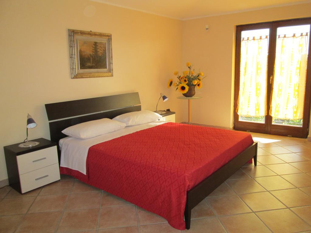 Complesso Turistico Ricettivo L'Oasi Del Golfo Di Salerno Apartment Battipaglia Ngoại thất bức ảnh