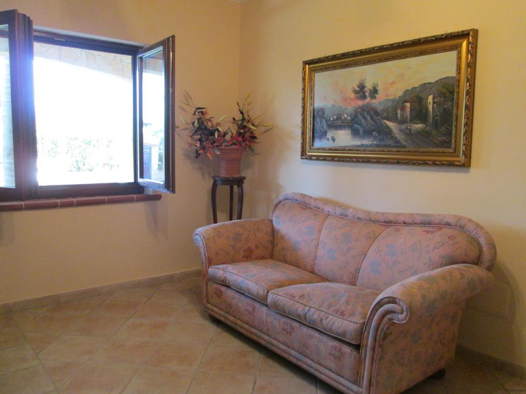 Complesso Turistico Ricettivo L'Oasi Del Golfo Di Salerno Apartment Battipaglia Ngoại thất bức ảnh