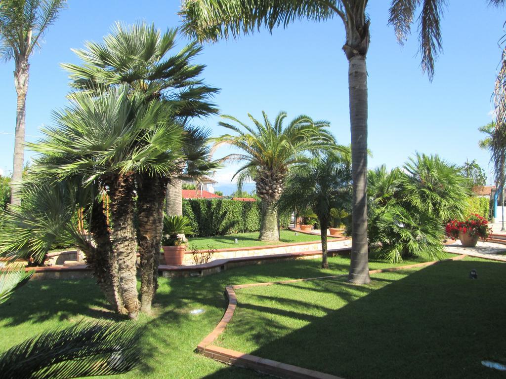 Complesso Turistico Ricettivo L'Oasi Del Golfo Di Salerno Apartment Battipaglia Ngoại thất bức ảnh