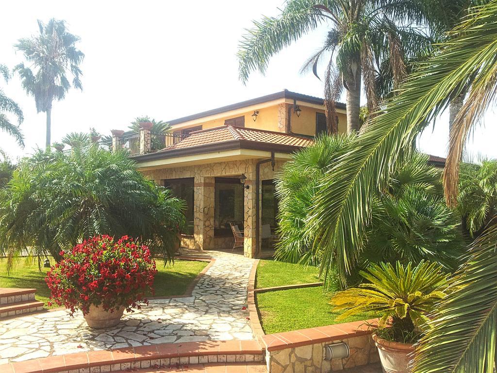 Complesso Turistico Ricettivo L'Oasi Del Golfo Di Salerno Apartment Battipaglia Ngoại thất bức ảnh
