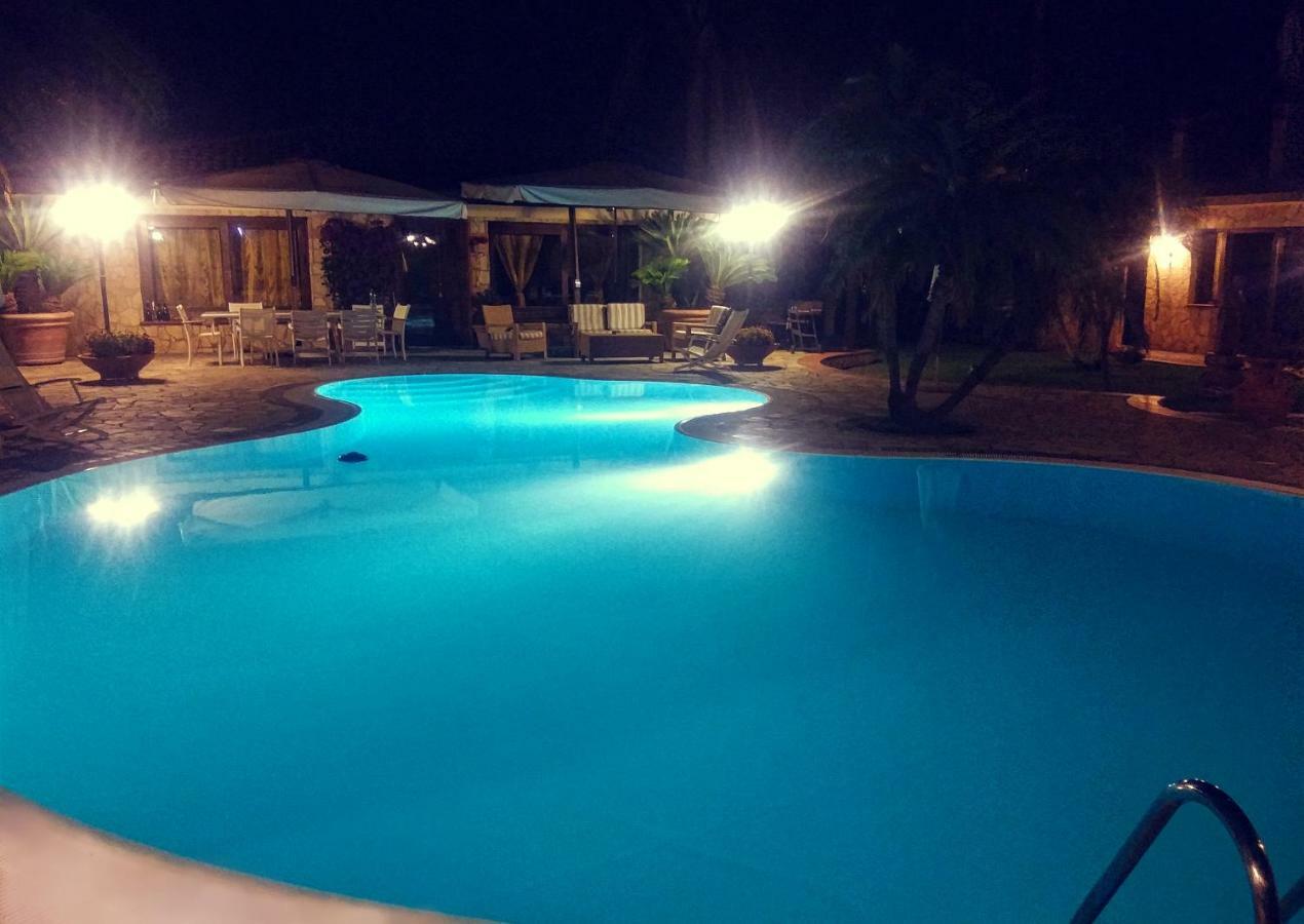 Complesso Turistico Ricettivo L'Oasi Del Golfo Di Salerno Apartment Battipaglia Ngoại thất bức ảnh