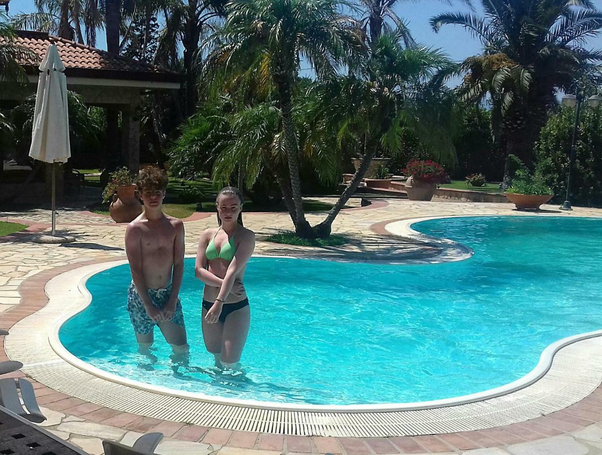 Complesso Turistico Ricettivo L'Oasi Del Golfo Di Salerno Apartment Battipaglia Ngoại thất bức ảnh